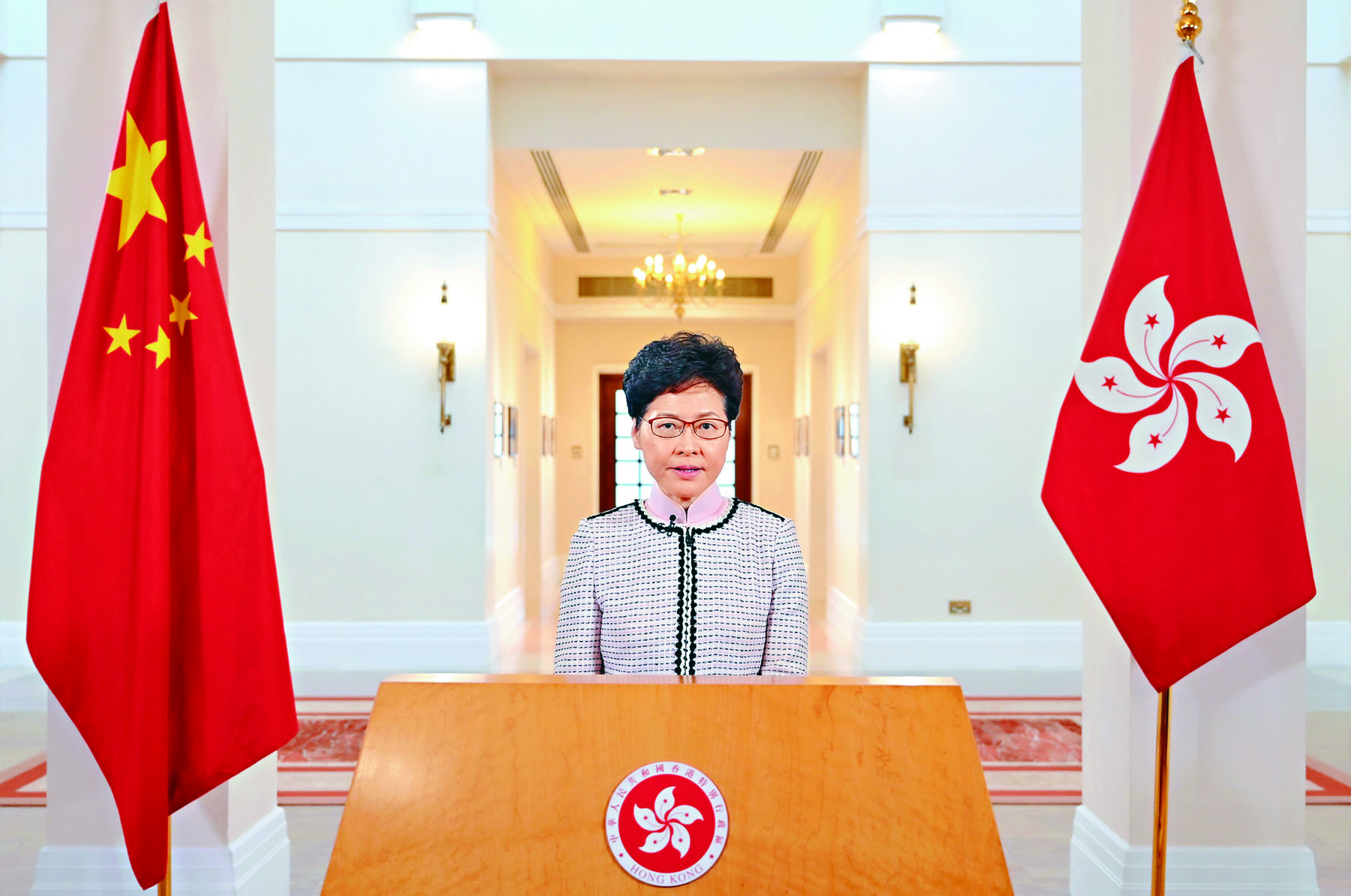 行政長官林鄭月娥昨日透過視像,向市民發表任內第三份施政報告。