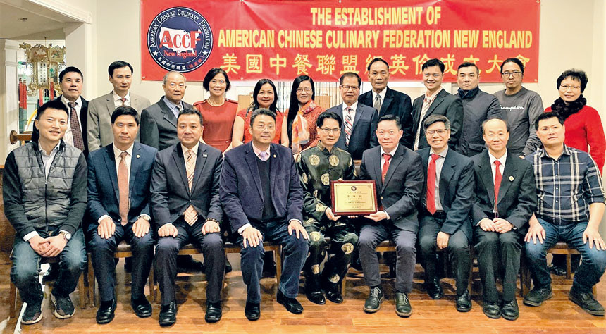美國中餐聯盟成員及嘉賓合影。