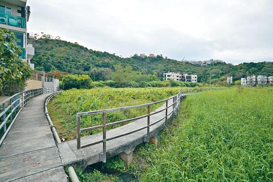 會德豐借出的土地,以大埔項目規模最大,業內相信項目為位處汀角路黃魚灘一帶用地。