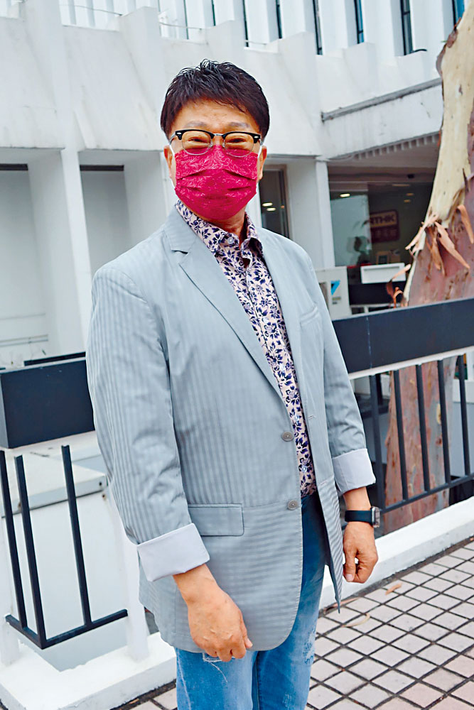 徐小明留港年多後,將到內地工作幾個月。