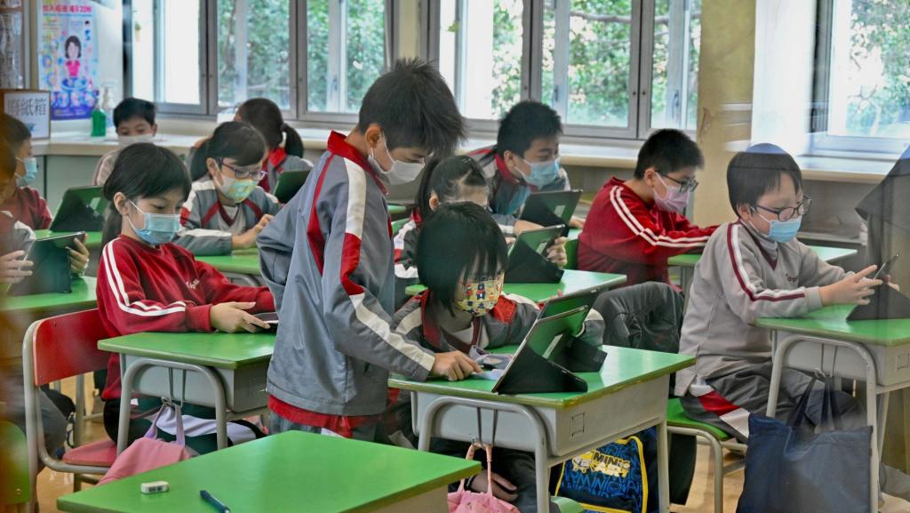 疫情消息 小學校長對下月恢復面授課有保留倡初期先上網課 星島日報